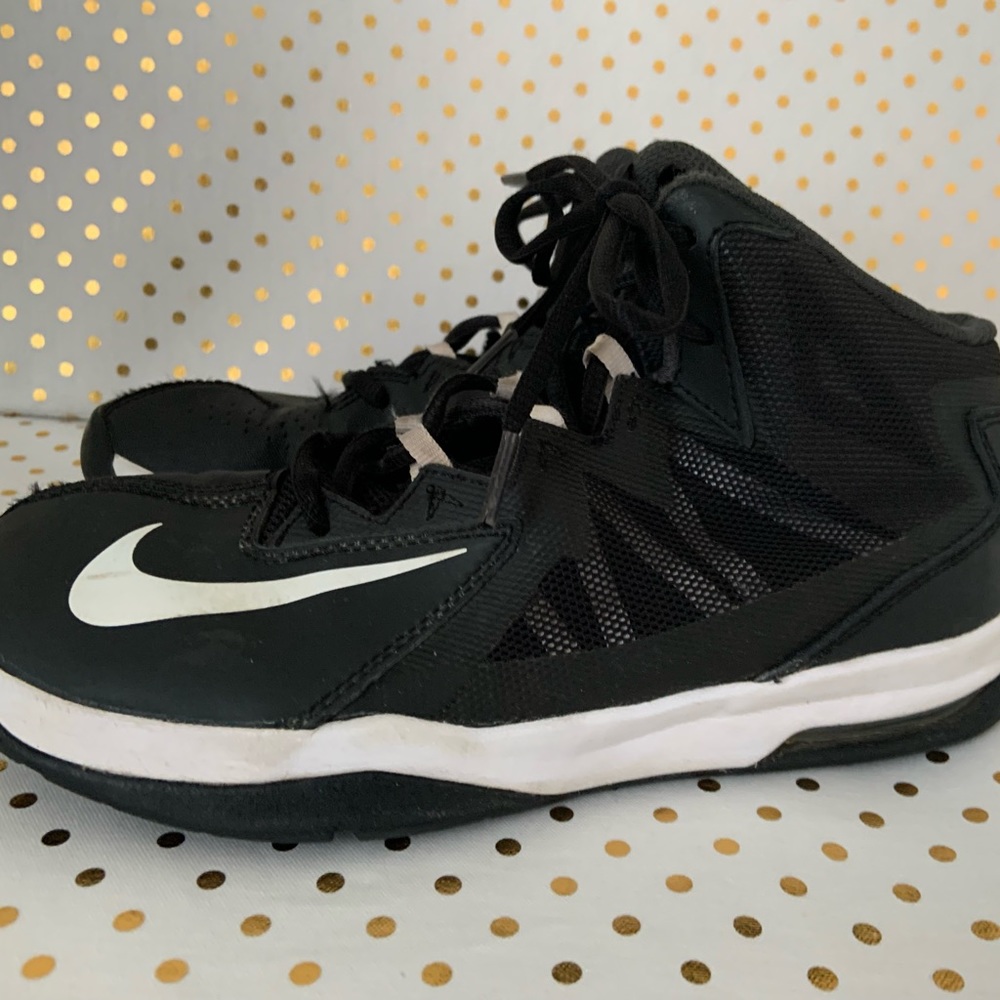 Nike Airmax Stutter Step 2 Basketball Shoe
